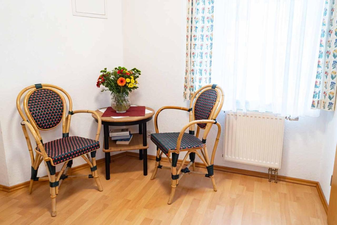 روستوك Apartmenthaus Chrischanshof المظهر الخارجي الصورة
