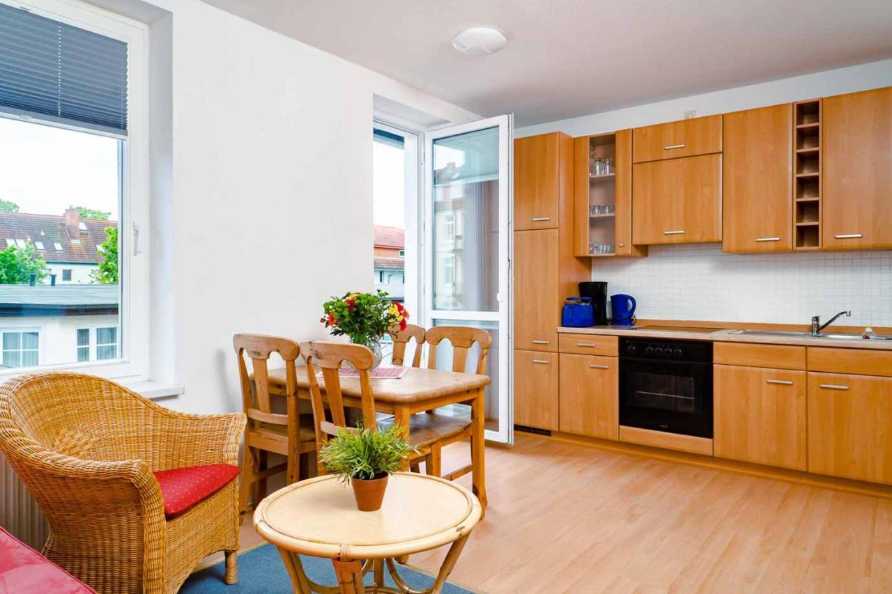 روستوك Apartmenthaus Chrischanshof المظهر الخارجي الصورة