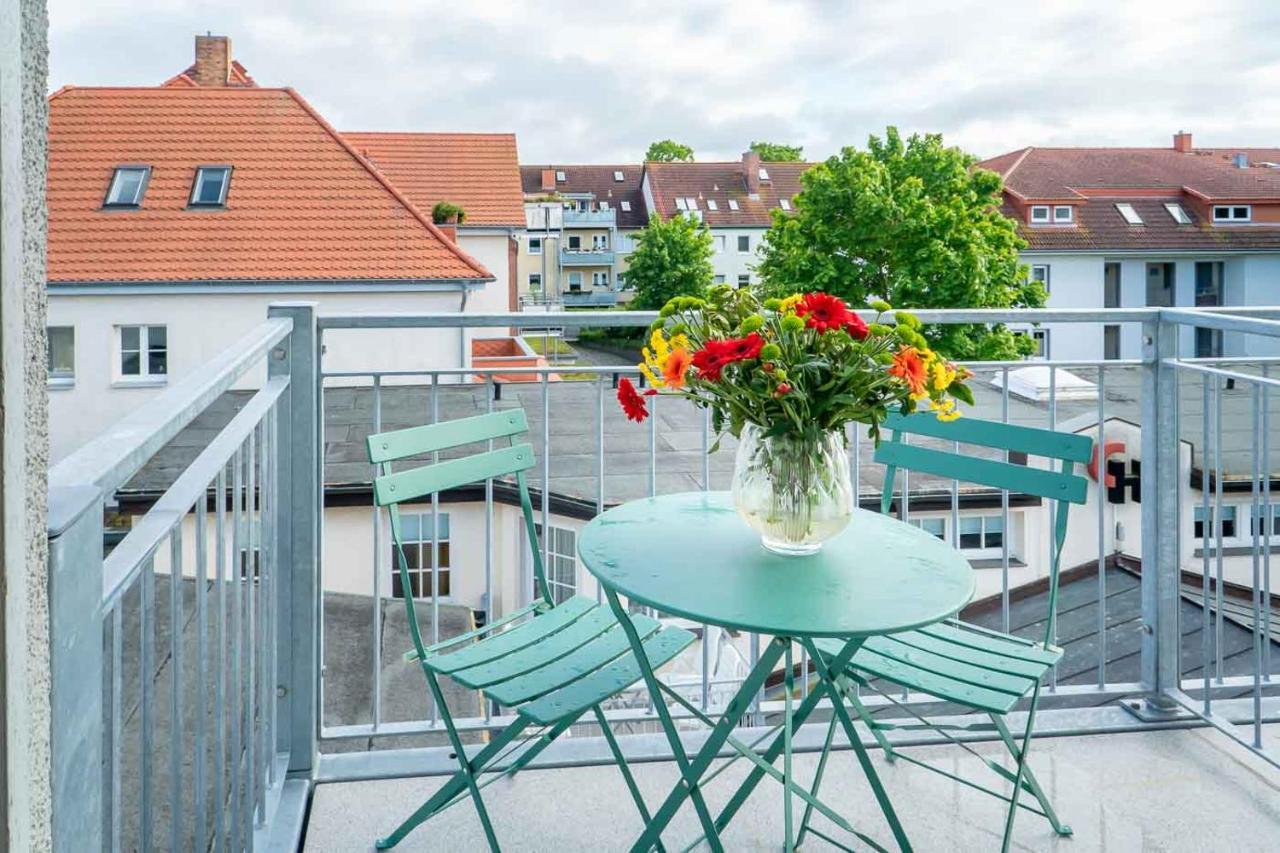 روستوك Apartmenthaus Chrischanshof المظهر الخارجي الصورة